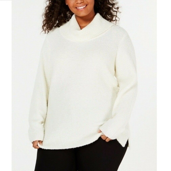 Calvin Klein Sweaters - Calvin Klein 0X White Sweater BL70